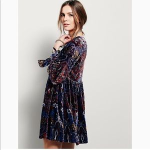 🍑NWOT Free People Velvet Dress